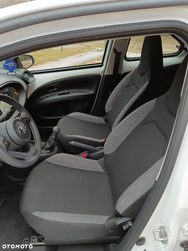 Toyota Aygo X 1.0 VVT-i Limited - 12