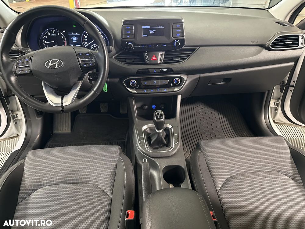 Hyundai i30 - 10