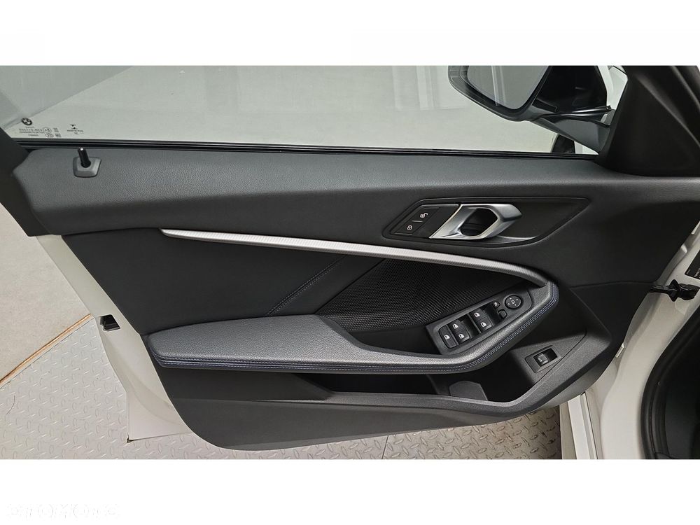 BMW Seria 1 118d M Sport - 17