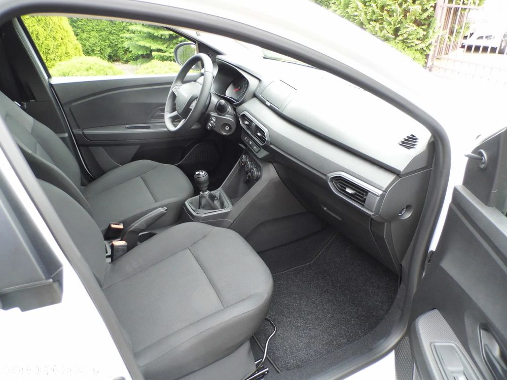 Dacia Sandero - 14