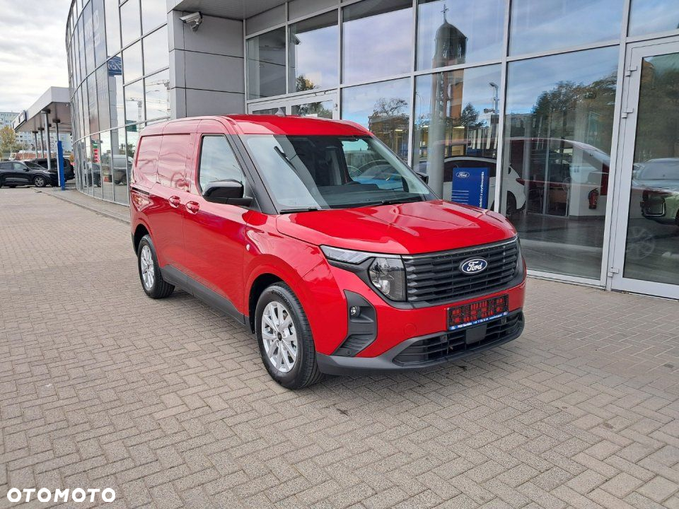 Ford Transit Courier - 11