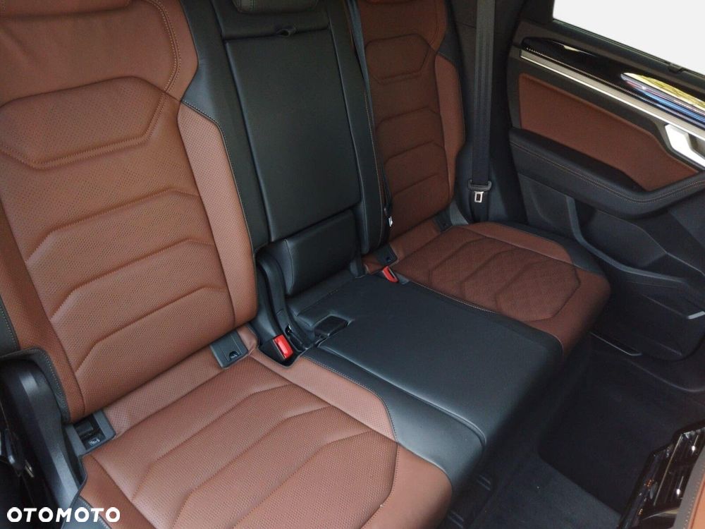 Volkswagen Touareg 3.0 V6 TDI 4Motion R-Line - 12
