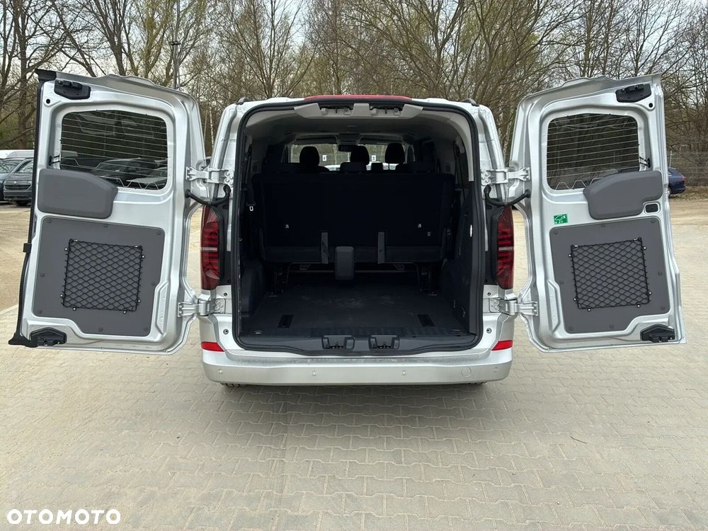 Volkswagen Transporter - 11