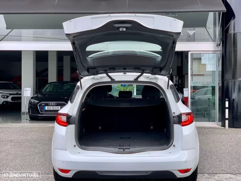 Renault Mégane Sport Tourer 1.5 Blue dCi Limited EDC - 13