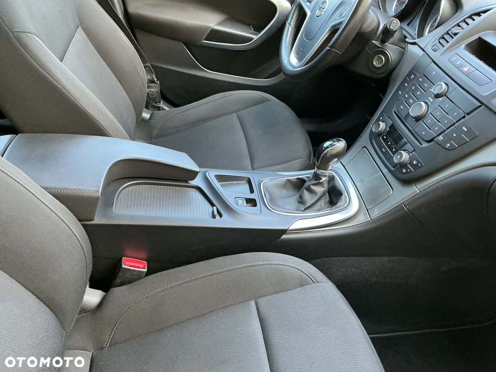 Opel Insignia 2.0 CDTI Edition - 10