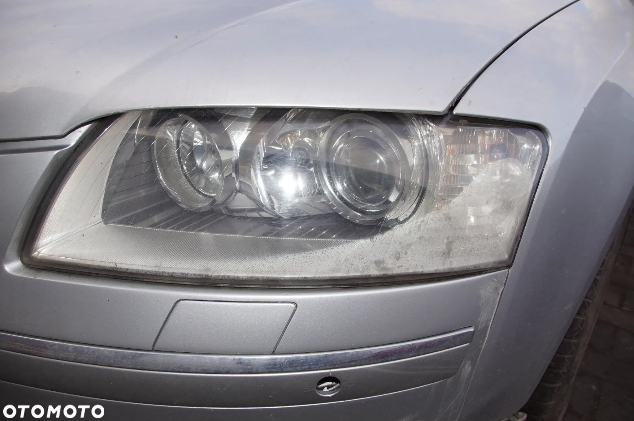 Pojazd na części 692106889 Audi A8 d3 3.0 TDI ASB skrzynia GZV lakier LY7W - 7