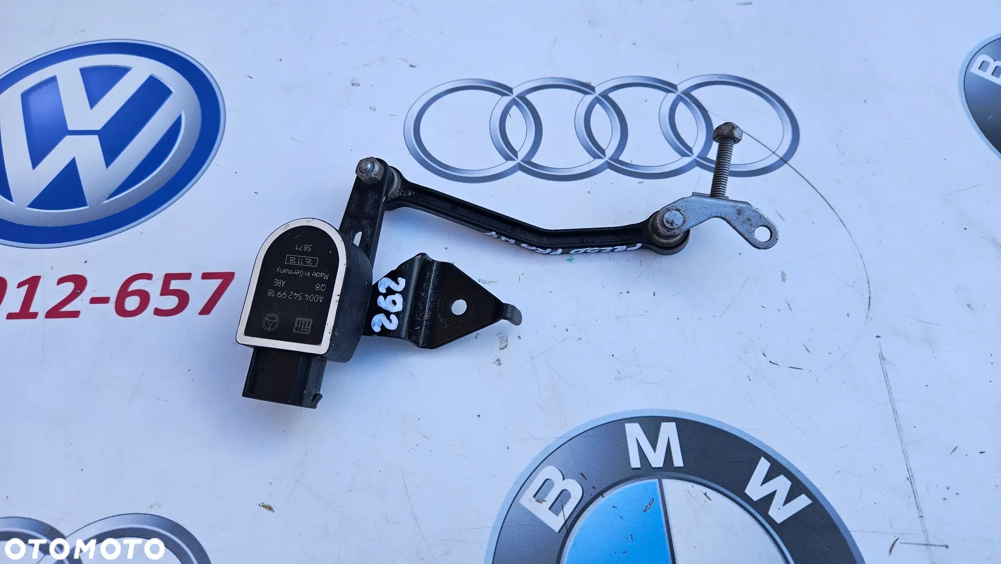 Mercedes GLE 292 Czujnik poziomowania świateł xenon przód prawy A0045429918 - 1