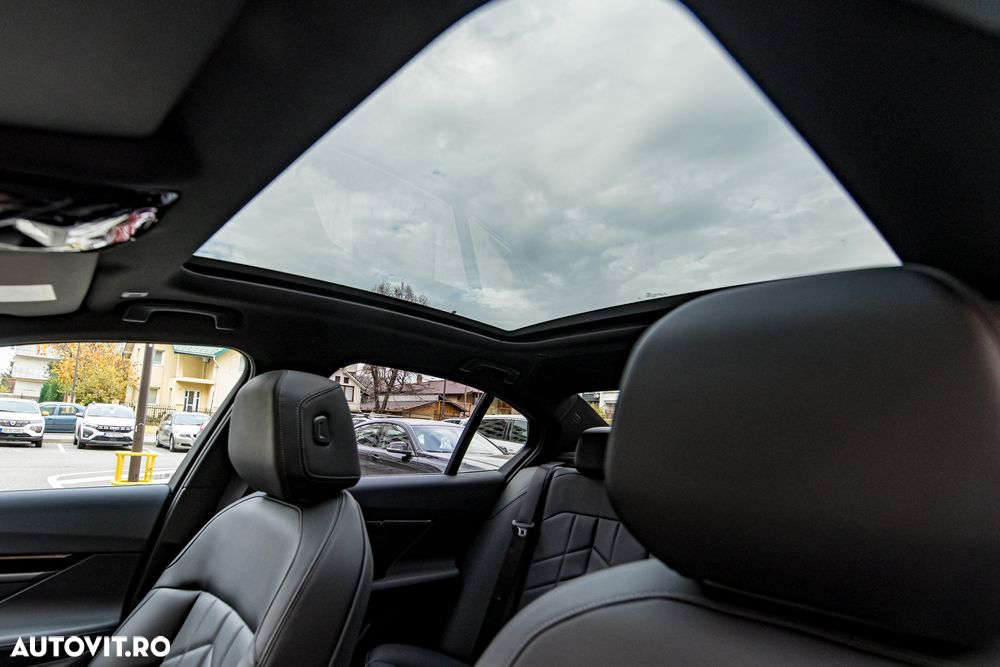 BMW Seria 5 520d xDrive AT MHEV - 11