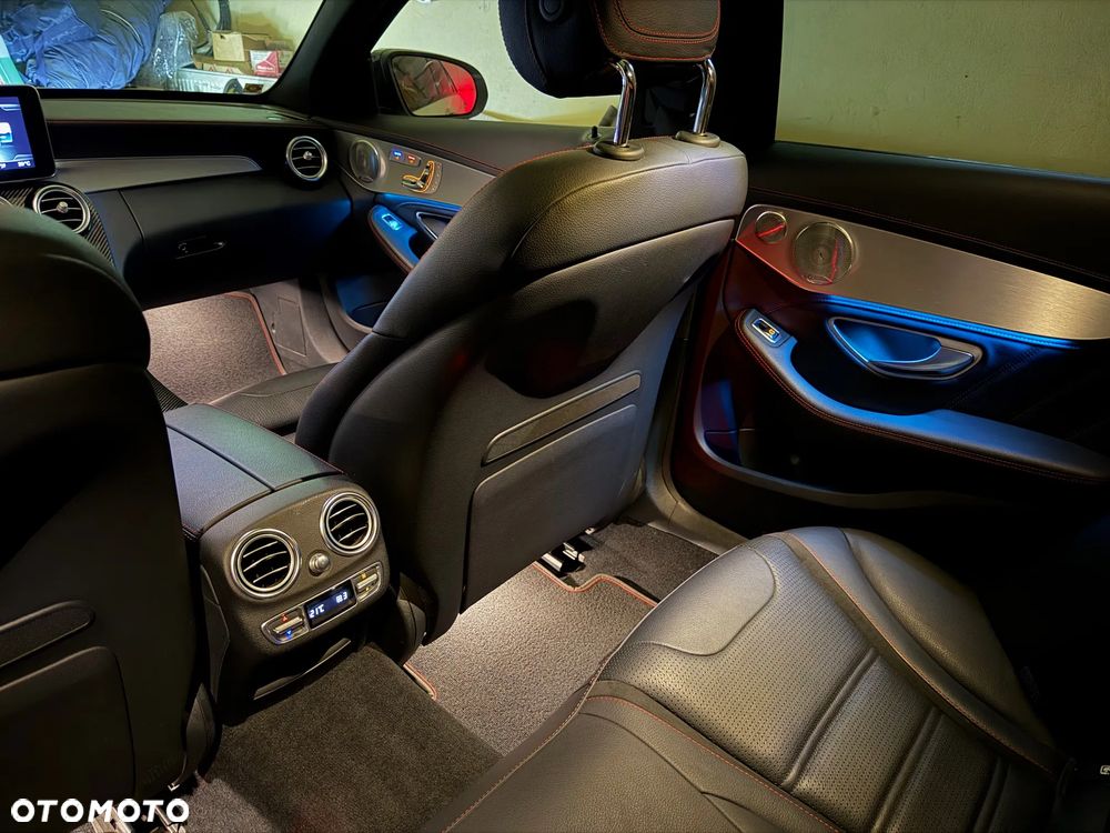 Mercedes-Benz Klasa C AMG 43 4-Matic - 13