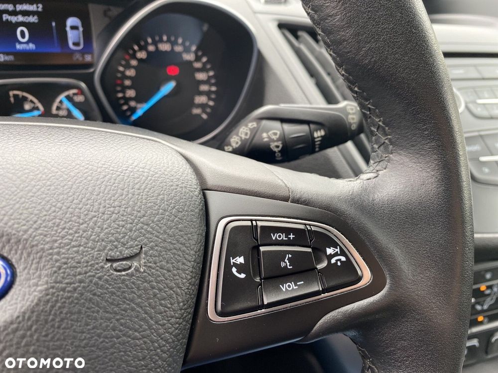 Ford Kuga - 19