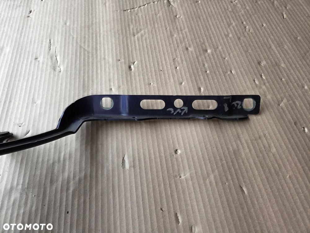 Zawias maski lewy Peugeot 208 KUC - 4