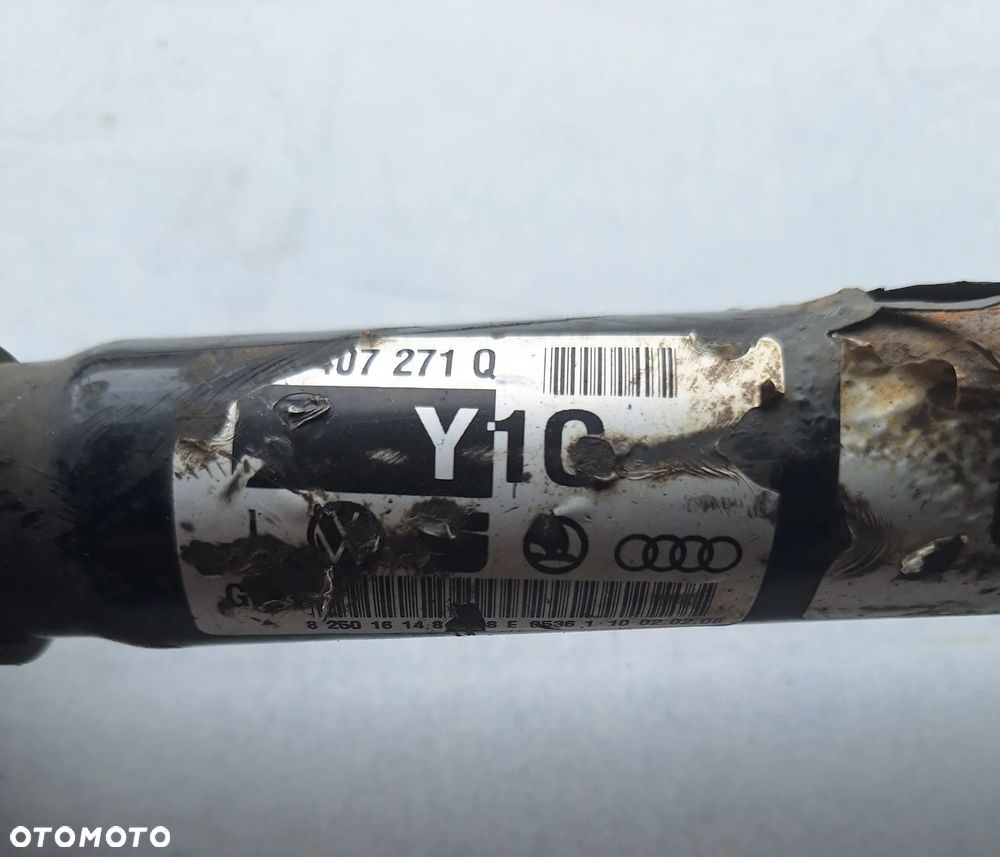 PÓŁOŚ LEWA AUDI A4/B8 2.0TDI 8K0470271Q - 2