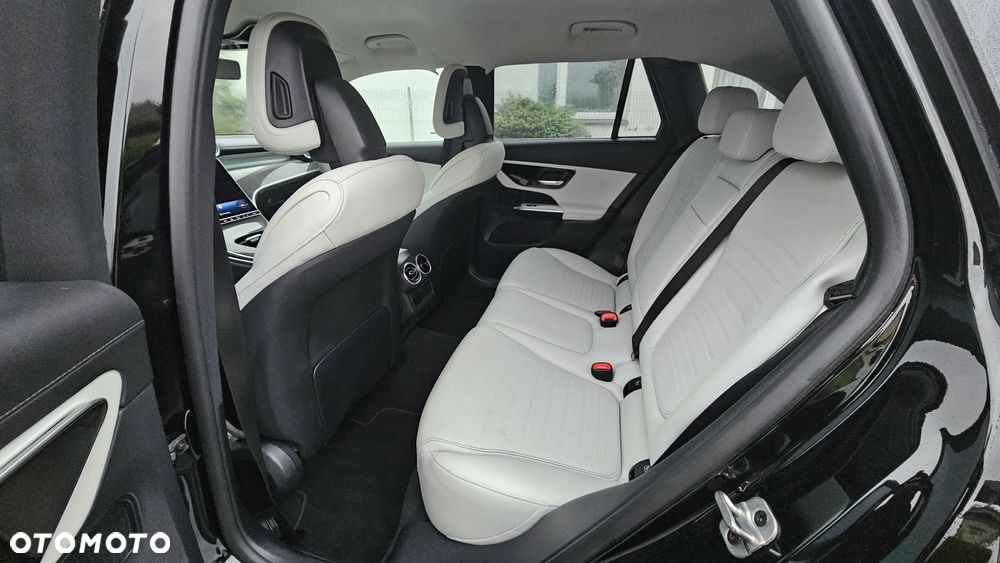 Mercedes-Benz GLC 200 mHEV 4-Matic AMG Line - 16