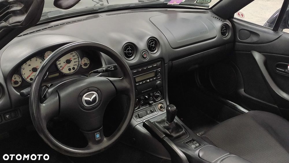 Mazda MX-5 1.6i 16V - 13