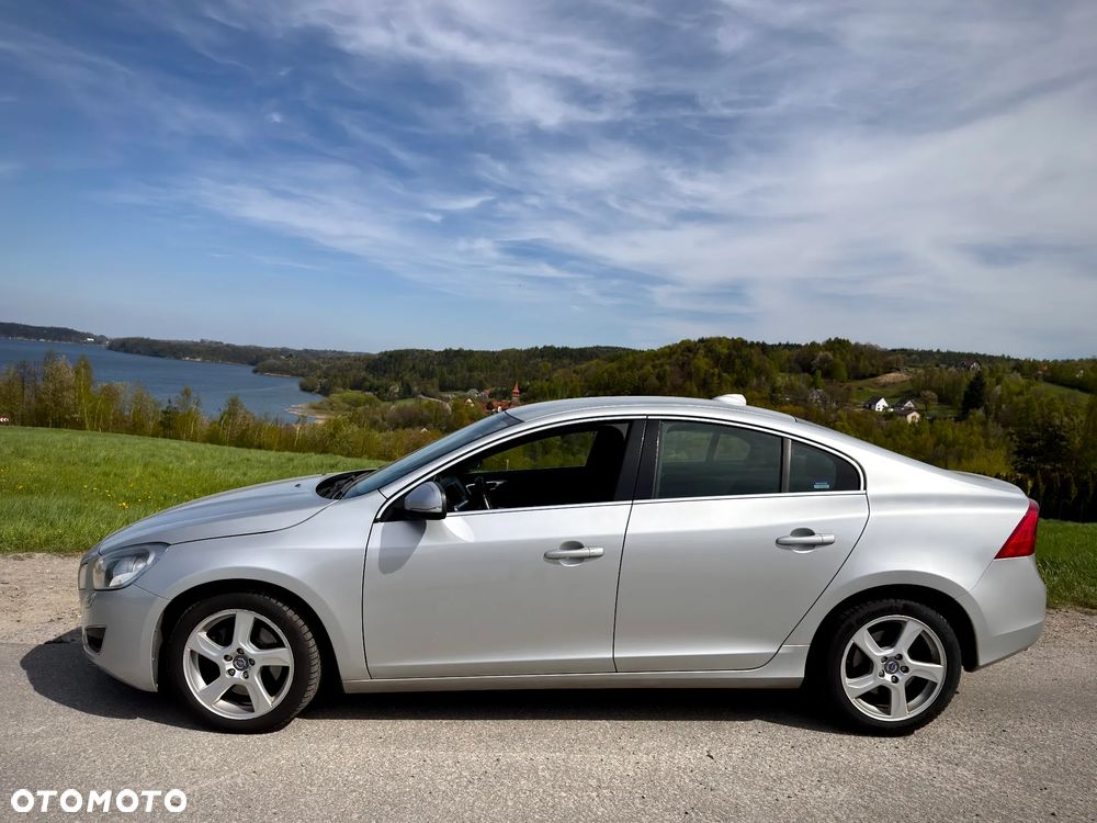 Volvo S60 D5 Momentum - 4