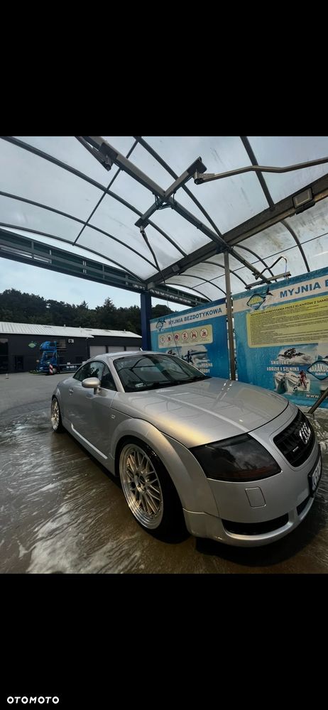 Audi TT Coupé 1.8T Quattro - 8