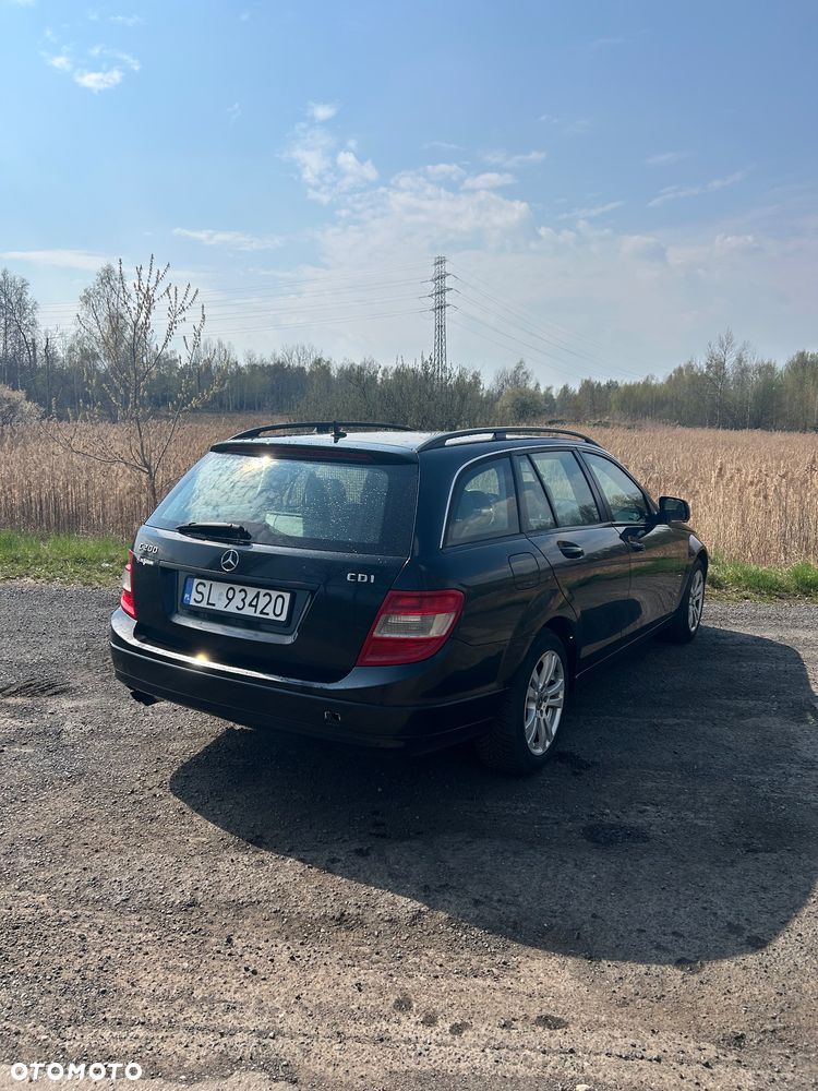Mercedes-Benz Klasa C 200 CDI Elegance - 17