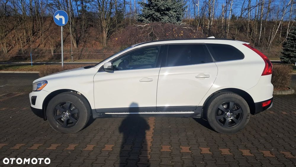 Volvo XC 60 - 4