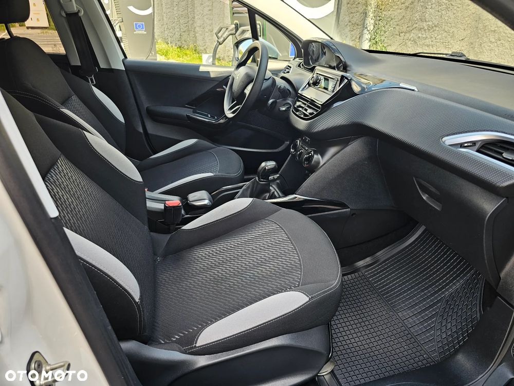 Peugeot 2008 1.2 Pure Tech Access - 14