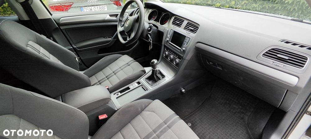 Volkswagen Golf 1.6 TDI BlueMotion Trendline - 11