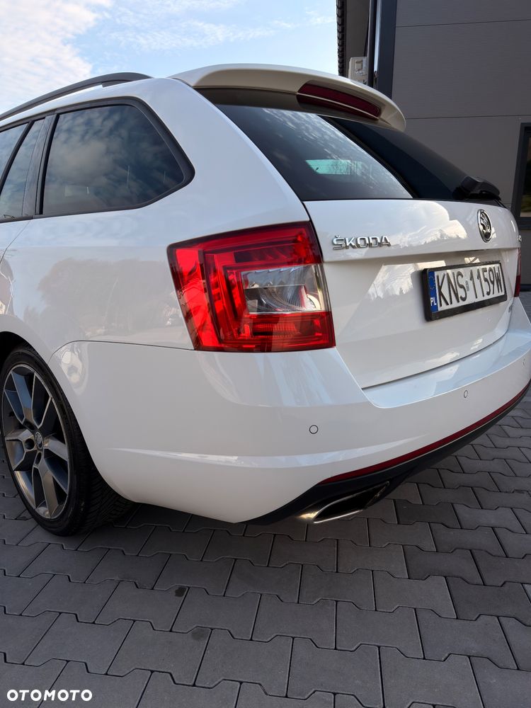 Skoda Octavia 2.0 TDI DSG RS - 14