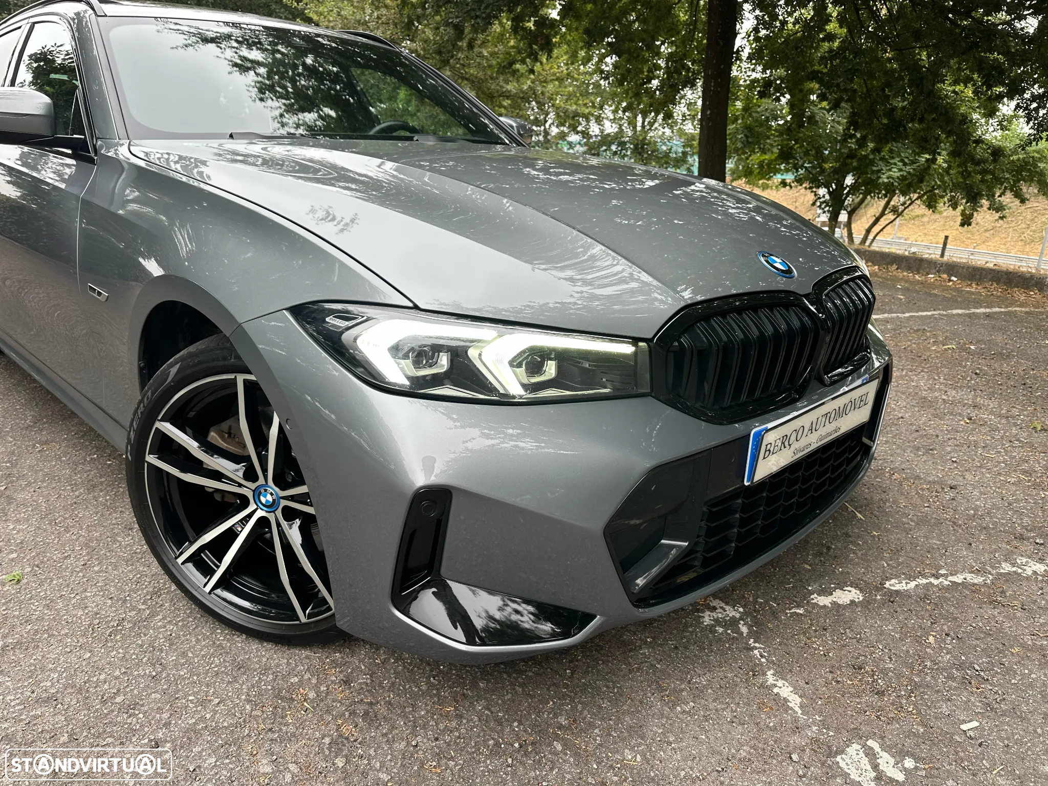 BMW 330 e Touring Pack Desportivo M Auto - 2