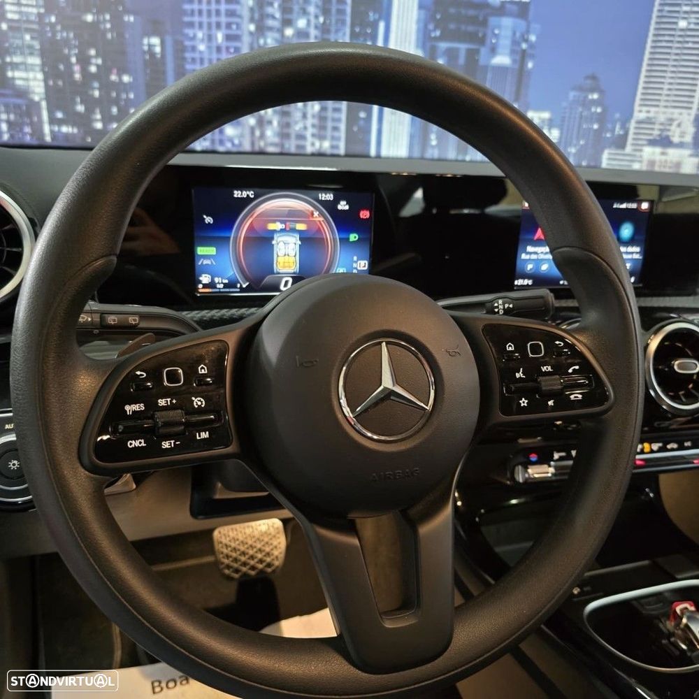 Mercedes-Benz CLA 250 e - 15