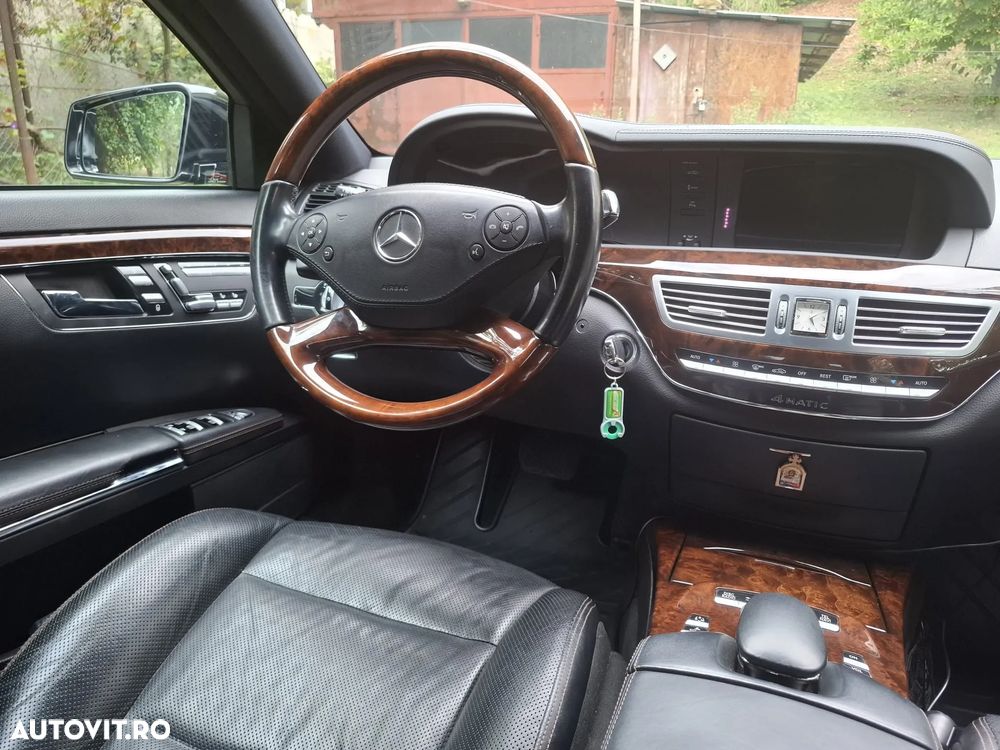 Mercedes-Benz S 350 BlueTEC DPF 4Matic 7G-TRONIC - 13