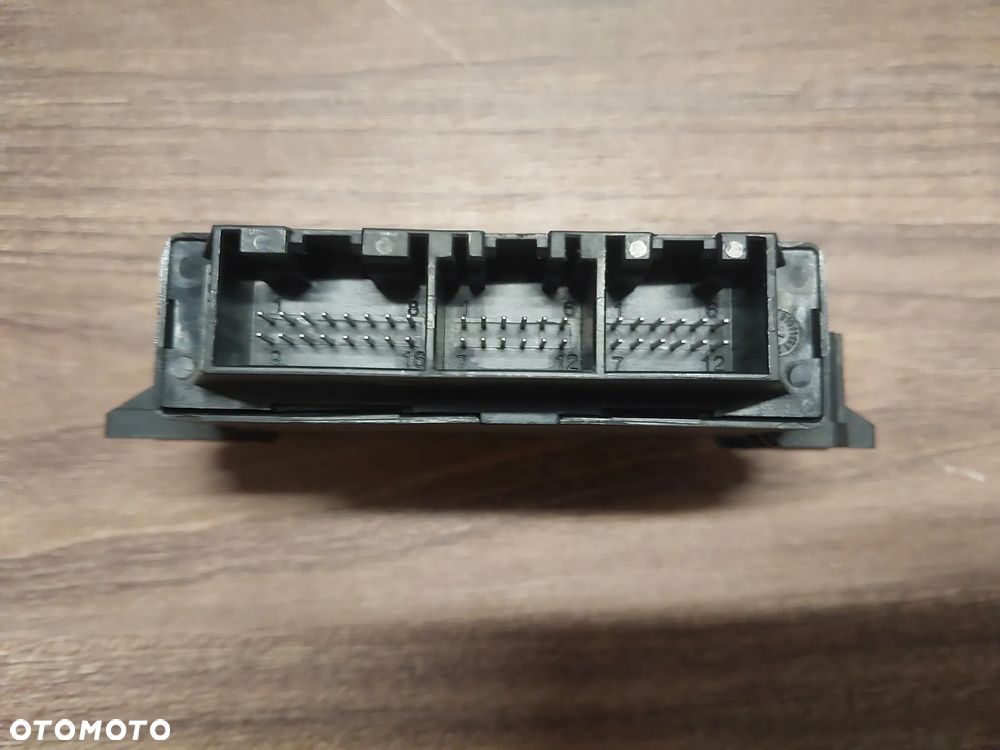 Moduł sterownik PDC czujników parkowania Audi A6 C6 Avant Quattro 4F0919283B - 2