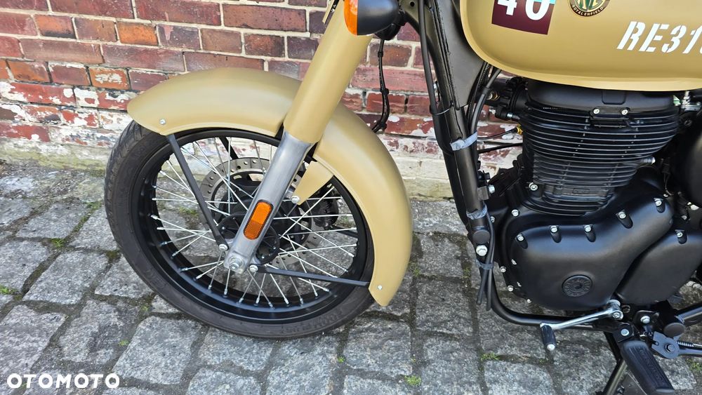 Royal Enfield Classic - 15