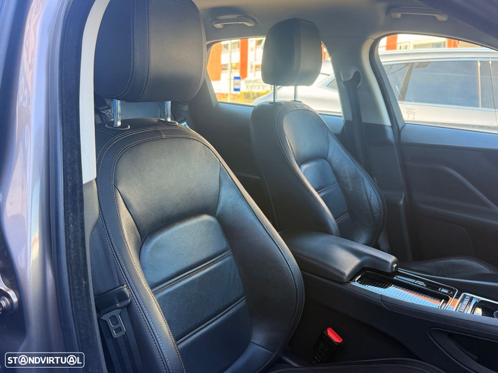 Jaguar F-Pace 2.0 i4D Prestige AWD Aut. - 13