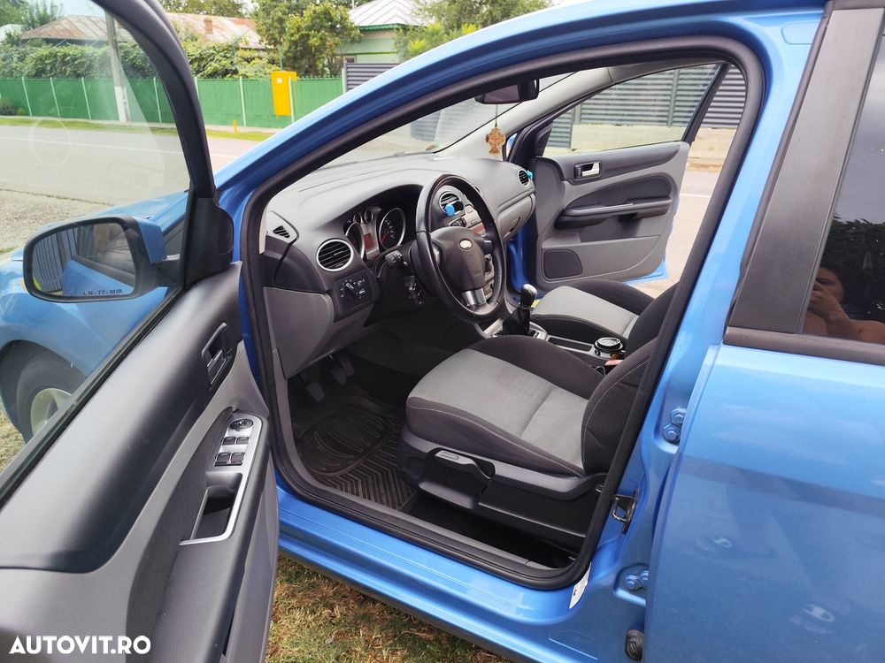 Ford Focus - 10