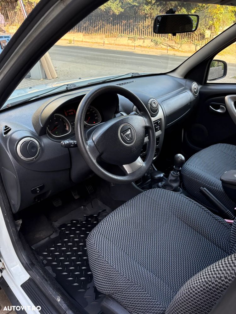 Dacia Duster 1.5 dCi 4x2 Ambiance - 9
