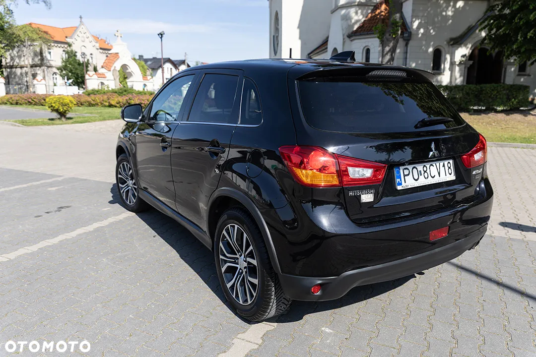 Mitsubishi ASX - 10