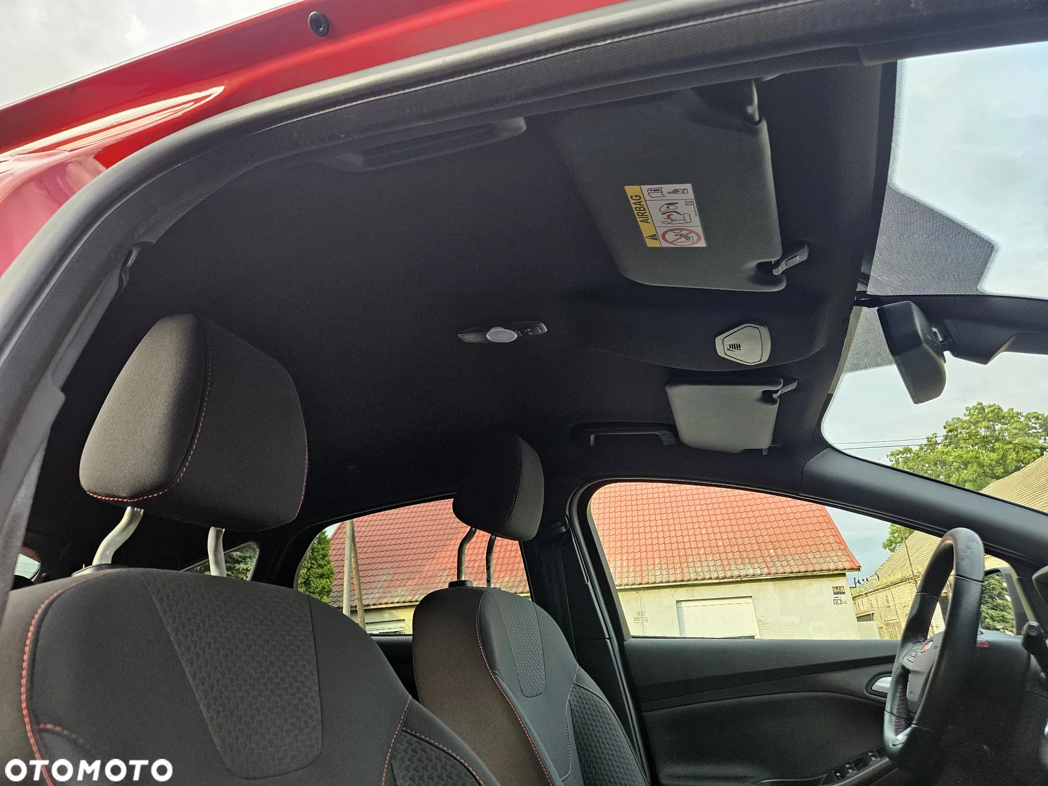 Ford Focus 1.0 EcoBoost Hybrid ST-LINE - 28