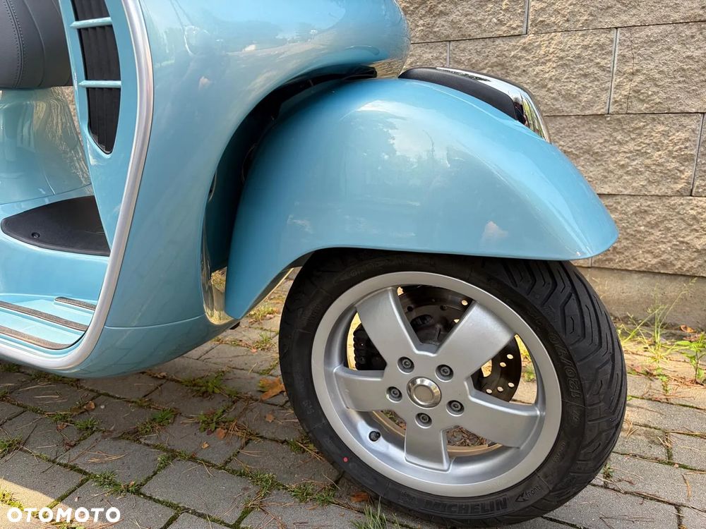 Vespa GTS - 19