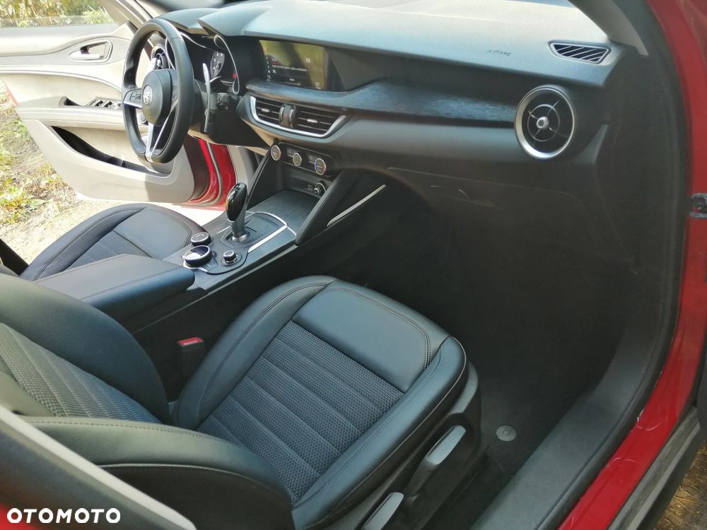 Alfa Romeo Stelvio - 26
