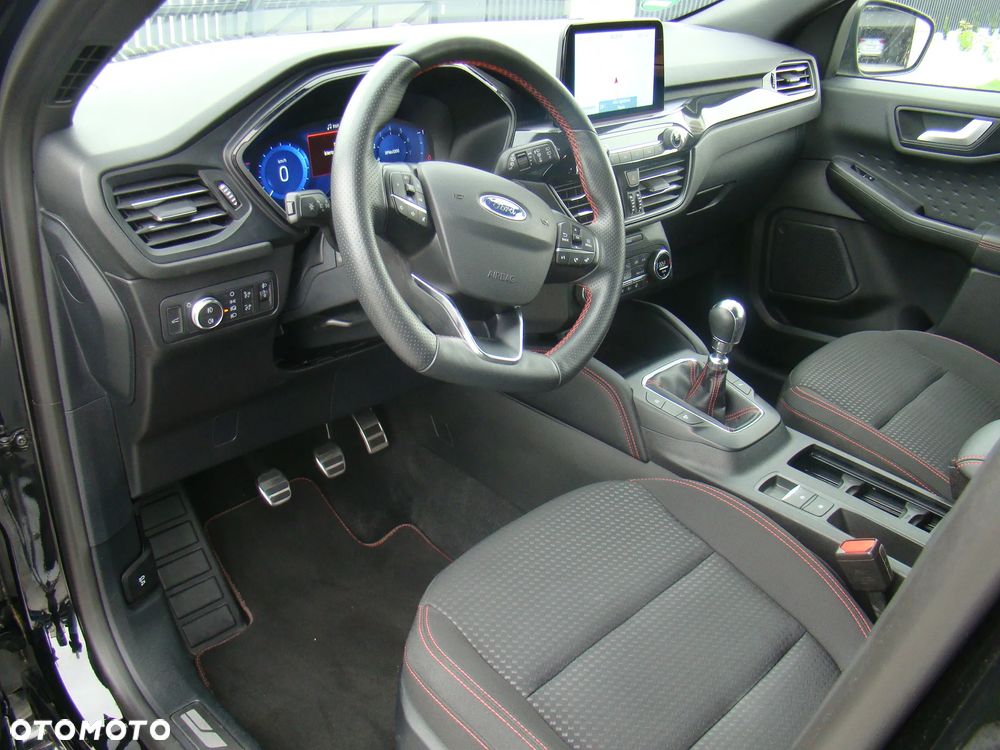 Ford Kuga 1.5 EcoBoost ST-LINE - 21