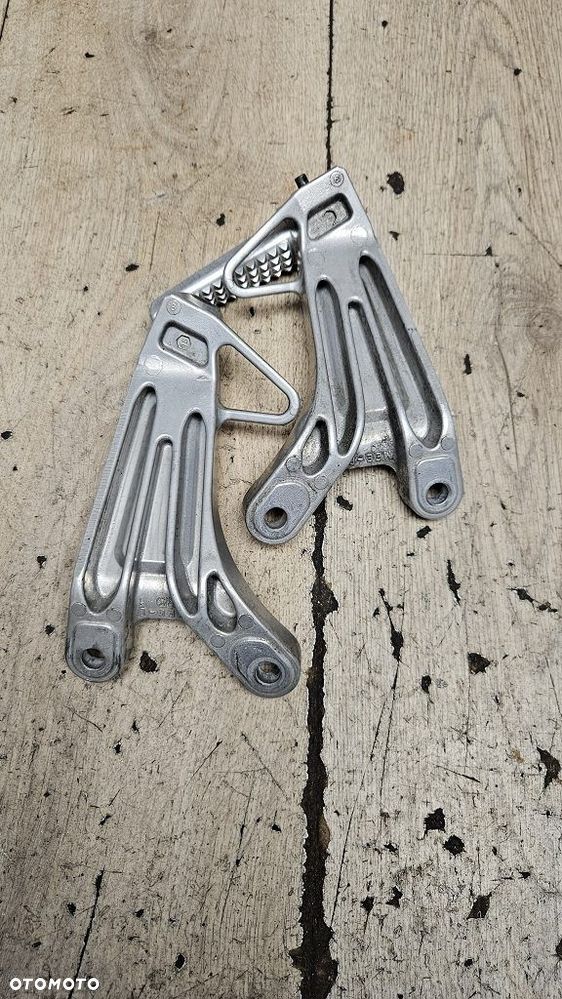 Set podnóżek pasażera Honda CBR 600 RR - 7