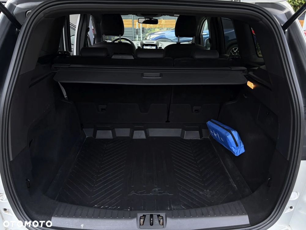 Ford Kuga 1.5 TDCi 2x4 Titanium - 34