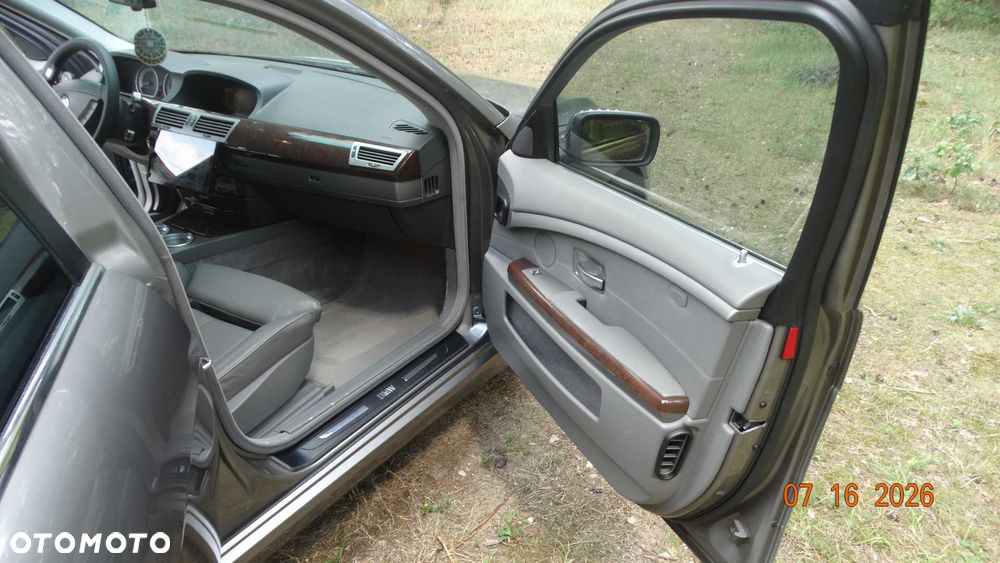 BMW Seria 7 - 7