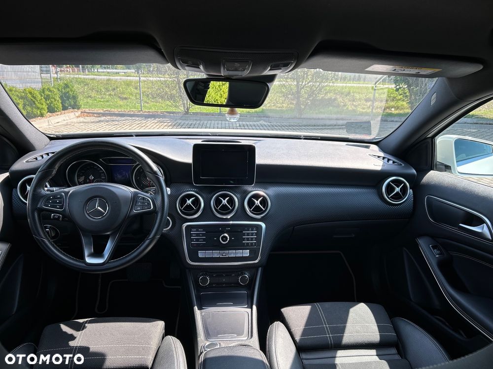 Mercedes-Benz Klasa A 220 d 4Matic 7G-DCT - 14