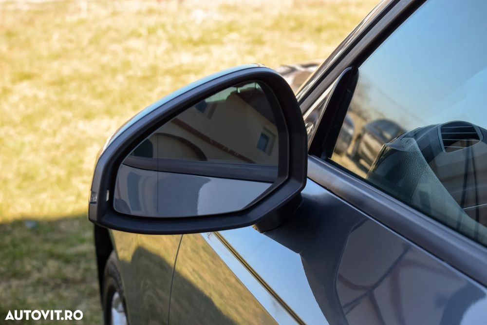 Audi A4 2.0 TDI ultra S tronic Design - 19