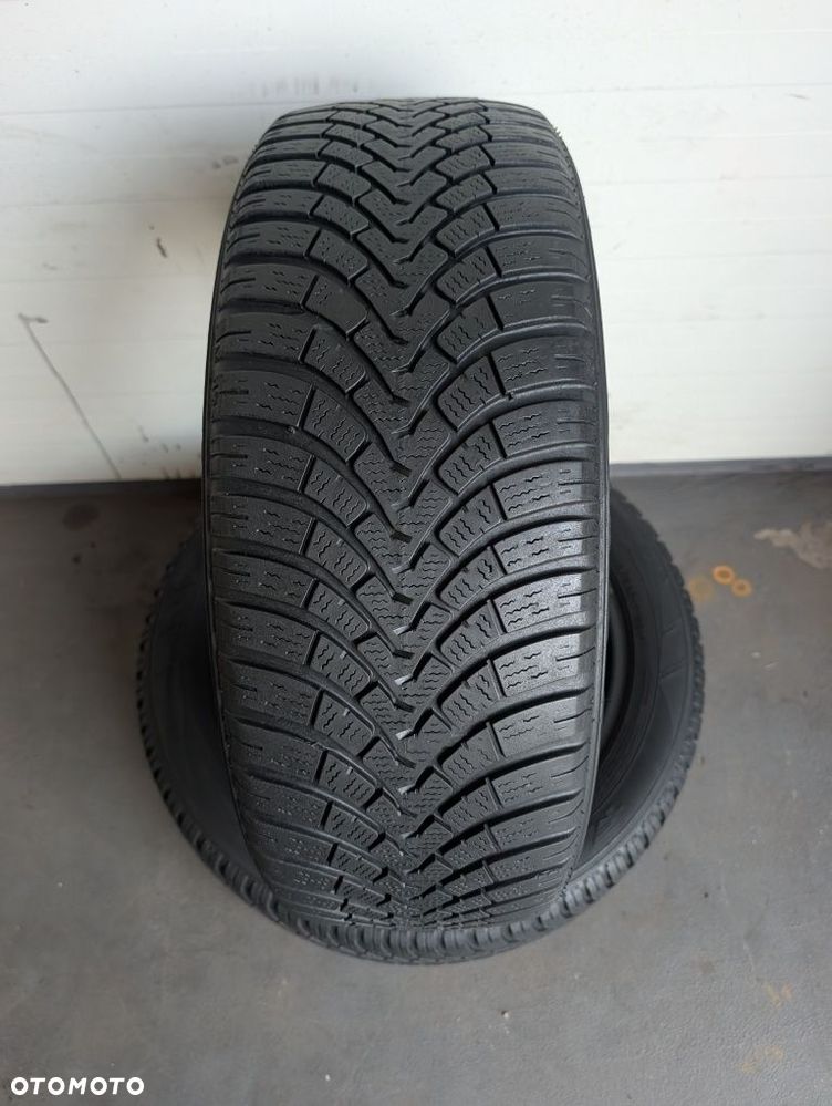 2x OPONY ZIMOWE Falken Eurowinter HS01 205/55/17 85V