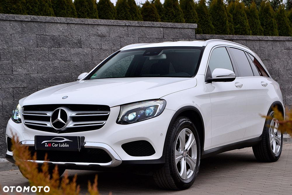Mercedes-Benz GLC 250 4Matic 9G-TRONIC AMG Line - 12