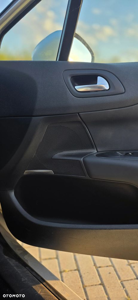 Citroën C4 1.6 HDi Attraction - 29