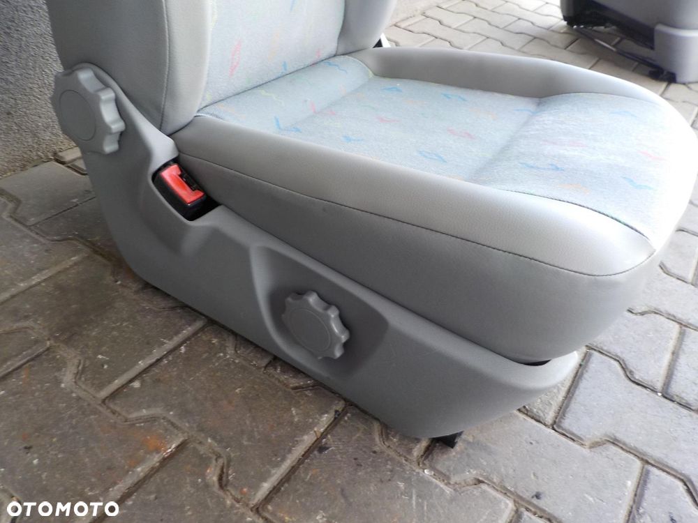 VW T5 FOTEL SIEDZENIE KIEROWCY INKA + DERMA REGULACJA - 2