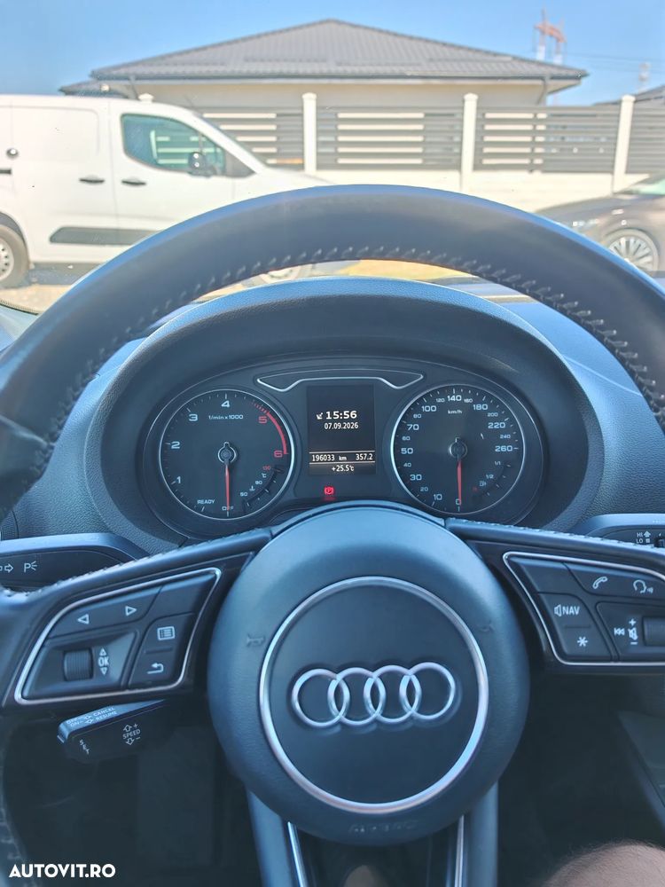 Audi A3 1.6 TDI S tronic Design - 14