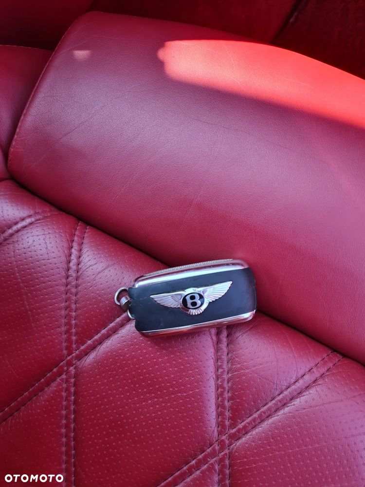Bentley Continental GT - 17