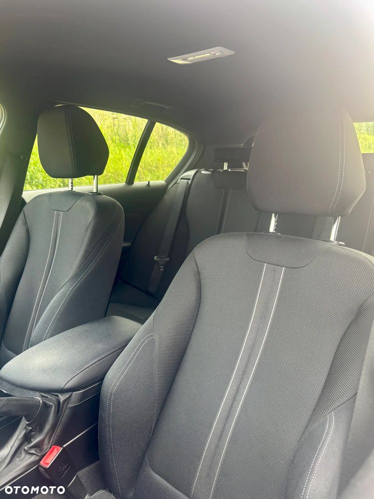 BMW Seria 1 120i Sport Line - 12